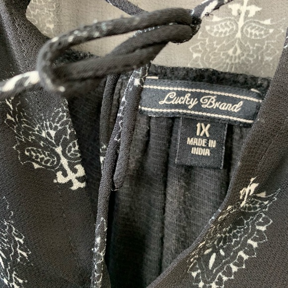 Lucky Brand Boho Bell Sleeves Top - Picture 5 of 6